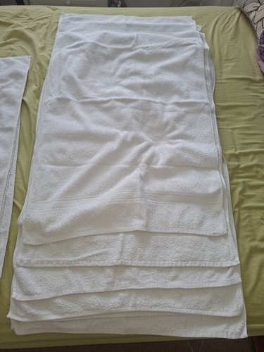 Bundle white towels - 10,