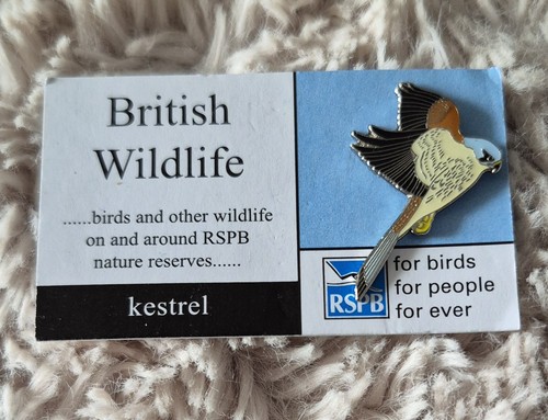 Rspb bird pin - pin, badge