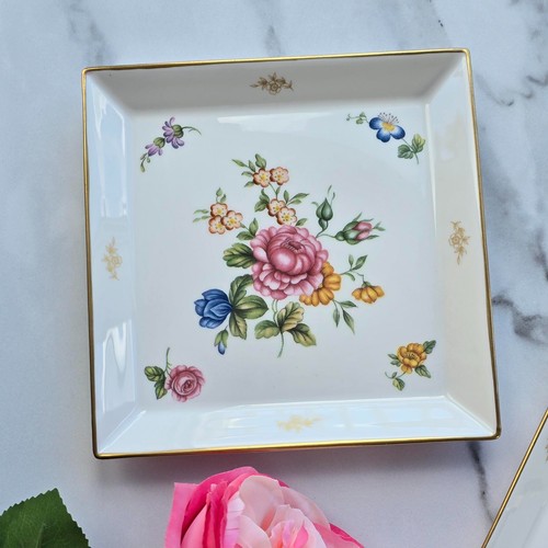 Beautiful spode cabinet - beautiful,