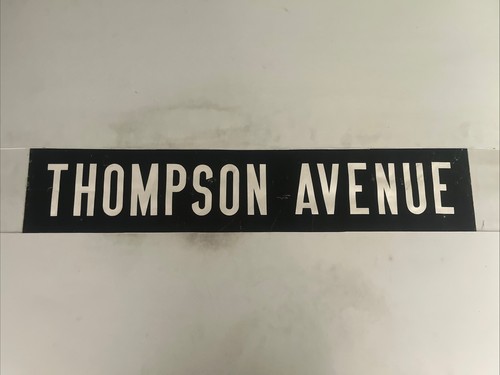 Thompson avenue - avenue,