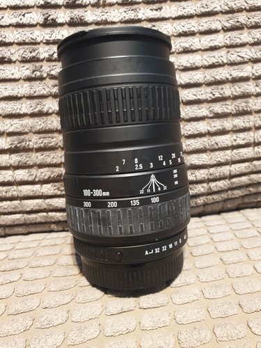 Sigma 100 300mm 6 - 1:4.5-6.7, dl