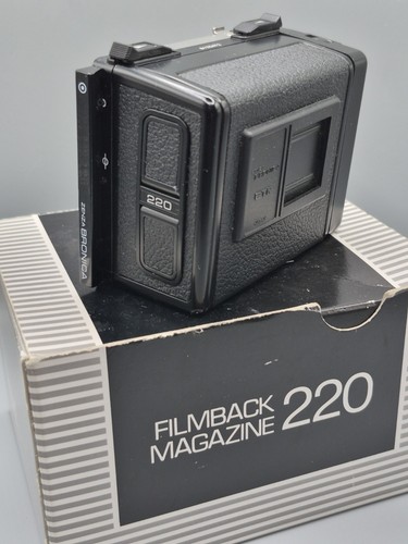 Bronica etr 220 film - bronica, back