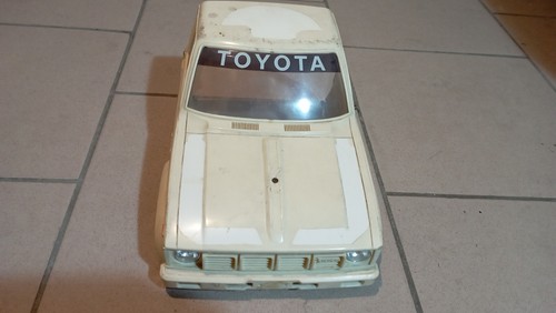 Tamiya toyota hilux - tamiya,