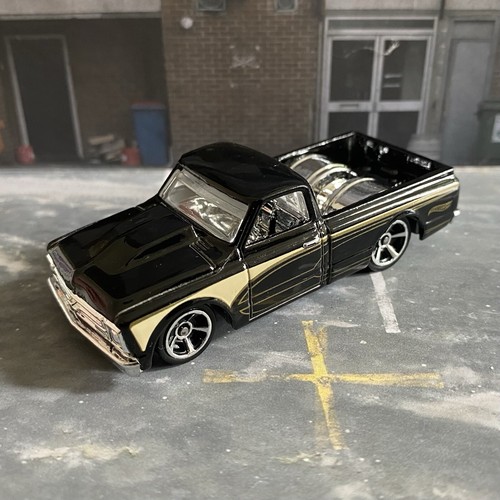 Hot wheels chevy c10 - '67,
