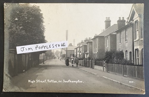 High street totton - high, street,