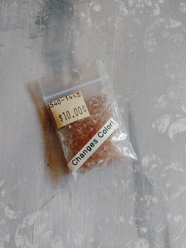 Vintage loose beads qty appx - loose,