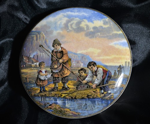 Vintage prattware pot - prattware, lid