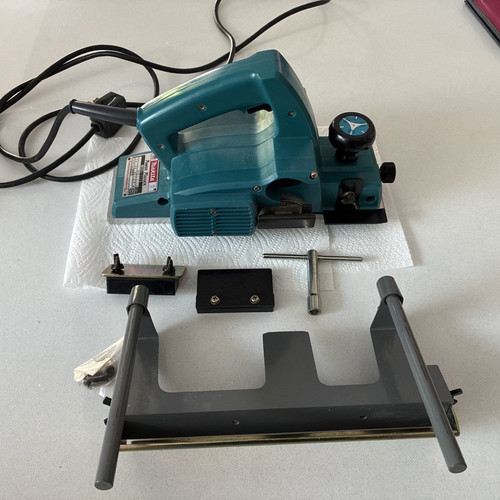 Makita 1125 82mm - , (3-¼“)