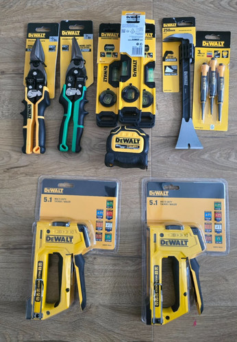 Dewalt tool bundle tacker - dewalt,