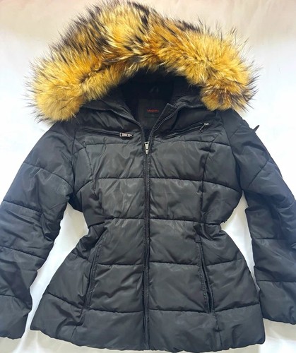 Black puffer coat with - , raccoon