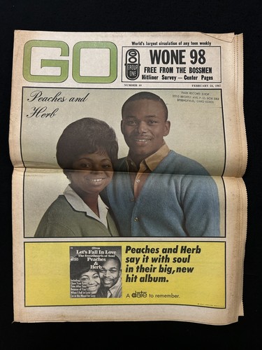 Magazine pop weekly - go, peaches