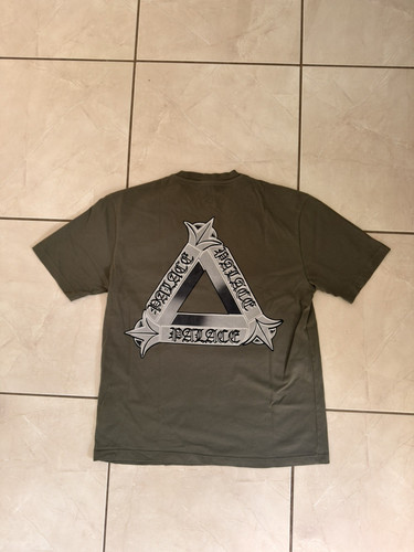 Palace tri logo ferg - palace, tri-logo