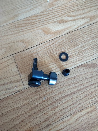 Fender locking tuner - fender,