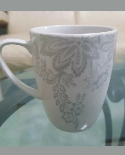 White tea coffee mugs - tea/coffee,