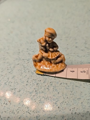 Old whimsies wade miniature - whimsies,