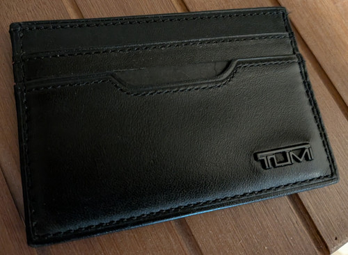 Used genuine tumi men slim - used,