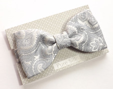 NEW! Vintage TIE RACK SILK Bow Tie Ready Tied Silver Paisley Design FREE P&P