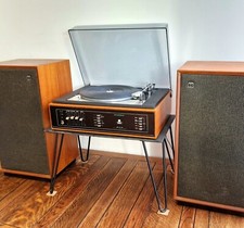 Vintage Dynatron HFC-100 Teak