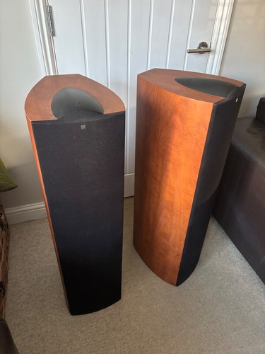 Kef floorstanding speakers - kef, q7