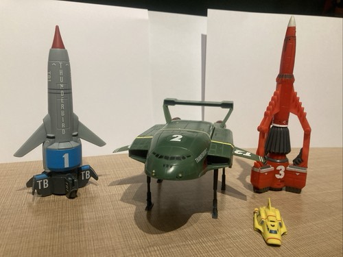 Thunderbirds 4 approx - thunderbirds, &