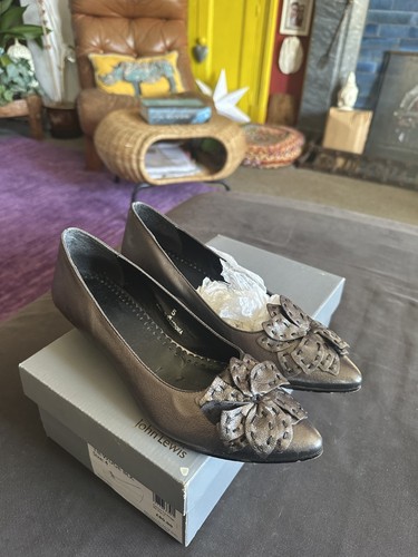 Vintage bronze leather court - leather,