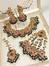Gold And Black Jewellery Set