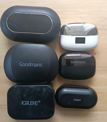 Job lot wireless earbud - 6,