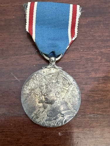 Scarce original king - &,