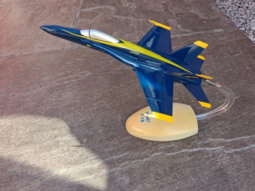 Scale blue angels f18 - blue,