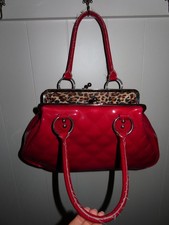 Lux ville red - de, quilted