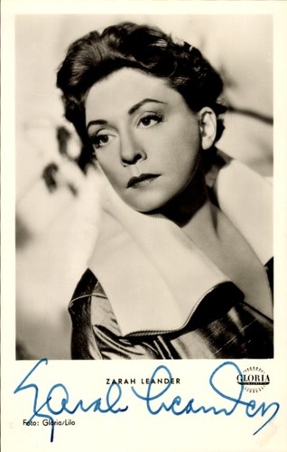Postcard actress and singer