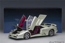 AUTOart 1/18 Lamborghini Ghost
