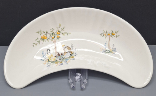 Crescent kidney shaped - crescent/, dish