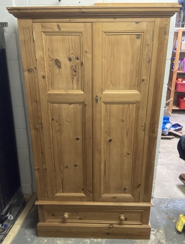 Wardrobe pine - wardrobe,