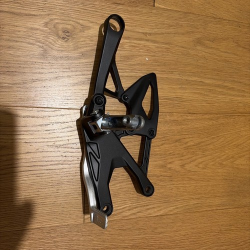 Genuine oem yamaha rearset - oem,