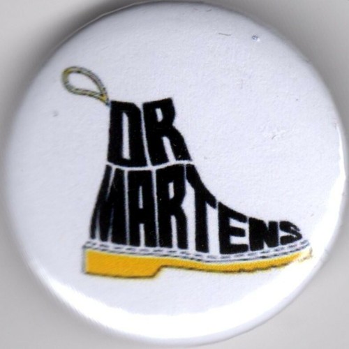 Martens pin button badge - dr,