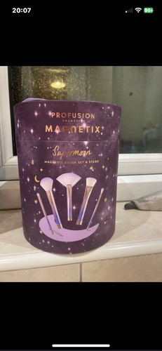 Profusion magnetix makeup - profusion,