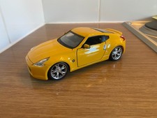 Diecast Maisto 2009 Nissan 370Z Yellow 1:24 Excellent Condition