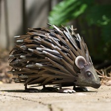 Small 17cm Hedgehog Metal Garden Lawn Ornament Outdoor Animal Sculpture Art Gift