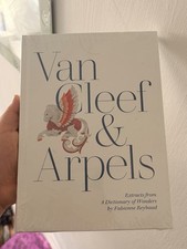 Van Cleef & Arpels Extracts
