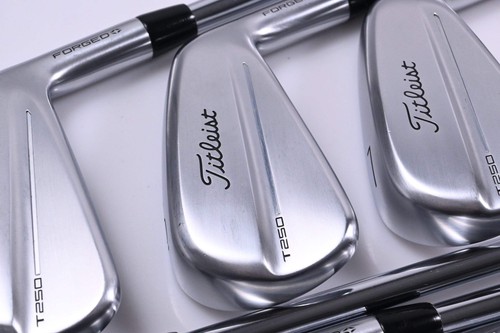 Titleist t250 2025 - 2025, /