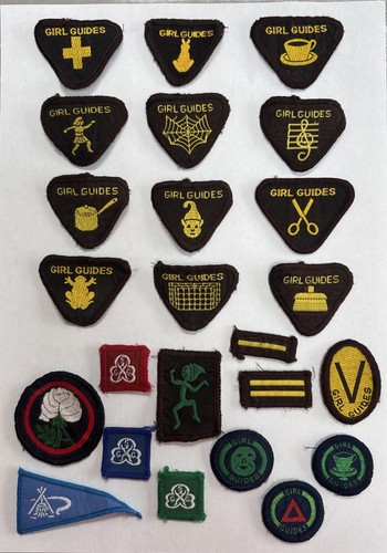 Vintage girl guides badge - girl,