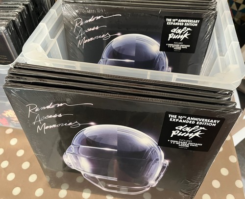 Daft punk random access - random,