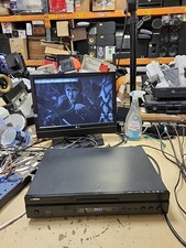 Yamaha BD-S1065 Blu Ray Disc Player 