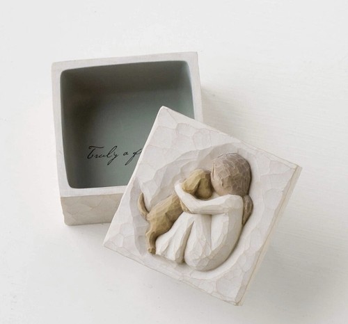 Willow tree true sculpted - willow, true,