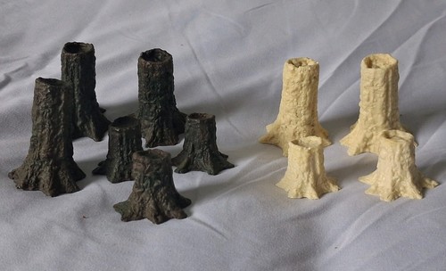 Job lot resin tree - job, stumps
