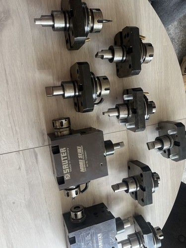 Live tooling axial double - live,
