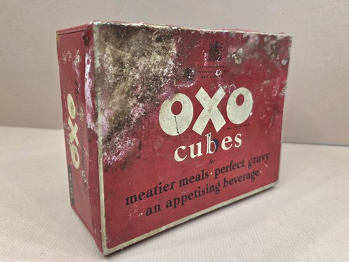 Vintage oxo cubes red metal - cubes,