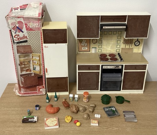 Sindy cooker unit and fridge - cooker,