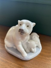 Lladro No 5434 Polar Bear with Two Cubs Excellent Condition No Box
